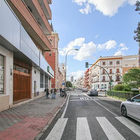 Stunning W Views To Giralda - 15 Minutes Walk Appartamento